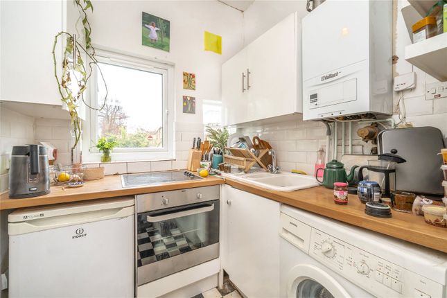 102b, Graham Road, London photo 3