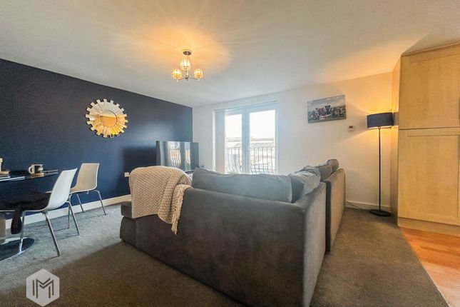 9, Danecroft, Bolton photo 4