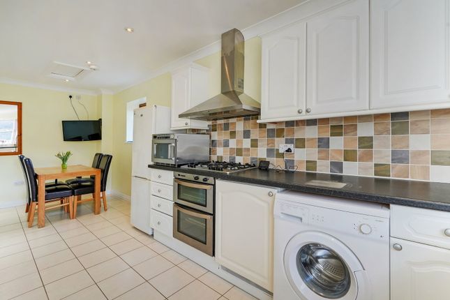 Ings Cottage, Main Road, Sheffield photo 3