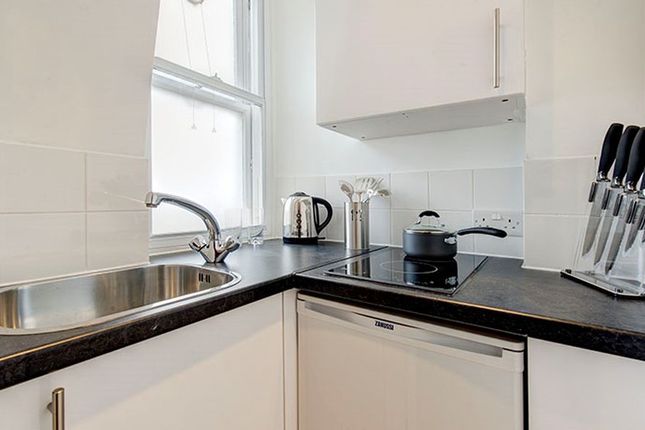39, Hill Street, London photo 4