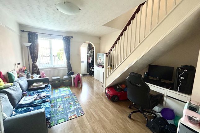Kenilworth Drive, Nuneaton photo 4