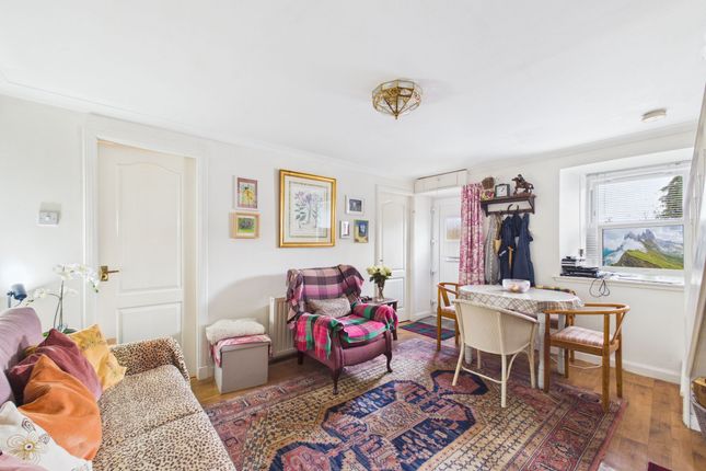 21 Lowther View, Biggar photo 2