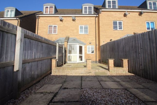 11, Beaumont Way, Peterborough photo 3