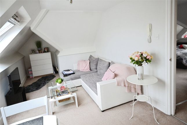 Flat 5, 86, Northcourt Avenue, Berkshire photo 4