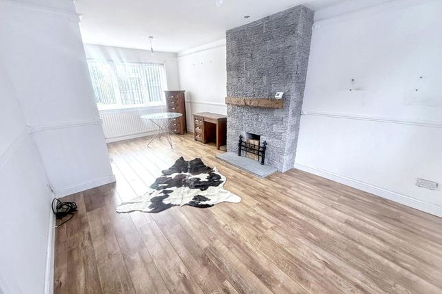 38, Deneside, Cramlington photo 3