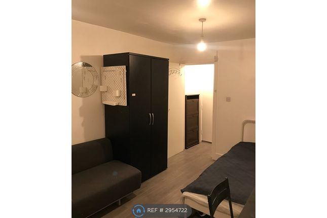 Flat, The Vale, London photo 5