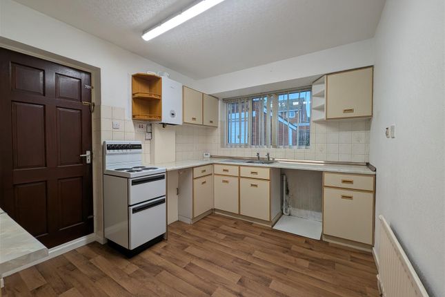 8, Carleton Drive, Darlington photo 3