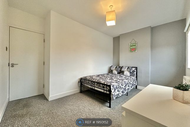 Room to rent in Laburnum Grove, Spalding