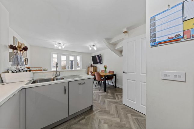 1 Cortland Gardens, Warrington photo 4