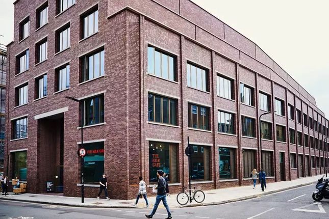 Office to let in Cremer Street, London