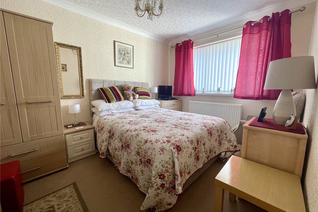 49, Darwin Road, East  Yorkshire photo 4