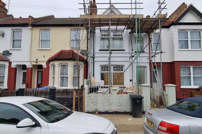 Thumbnail Terraced house to rent in Ilex Road, London