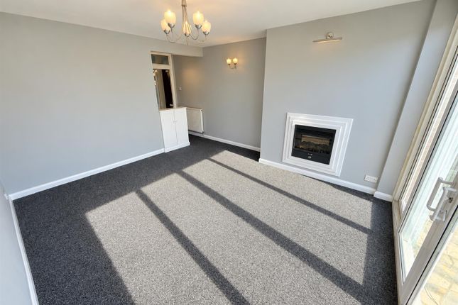 28, Field Close, London photo 3