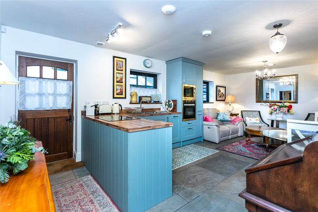 Annex Kitchen/Living