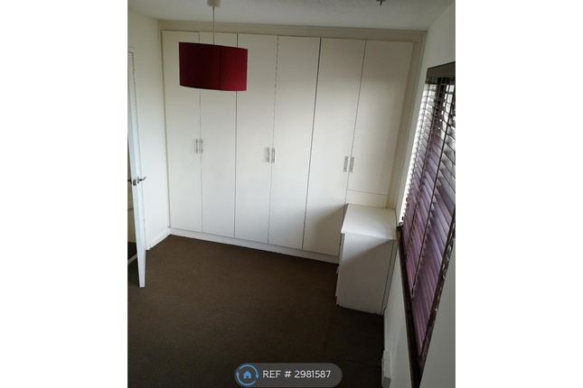 Jefferson Close, Northfields photo 4