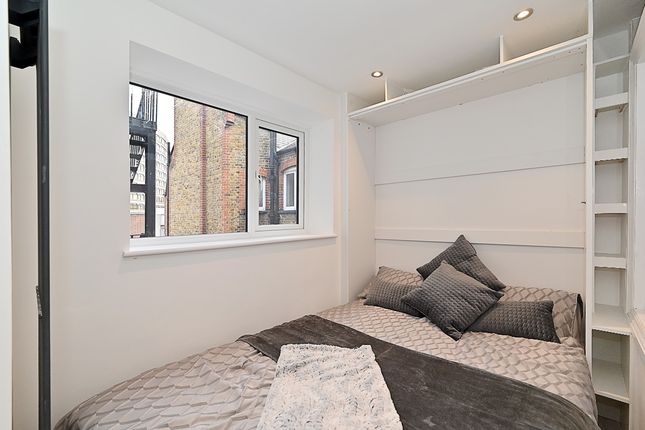 Flat for sale in Hans Crescent, London