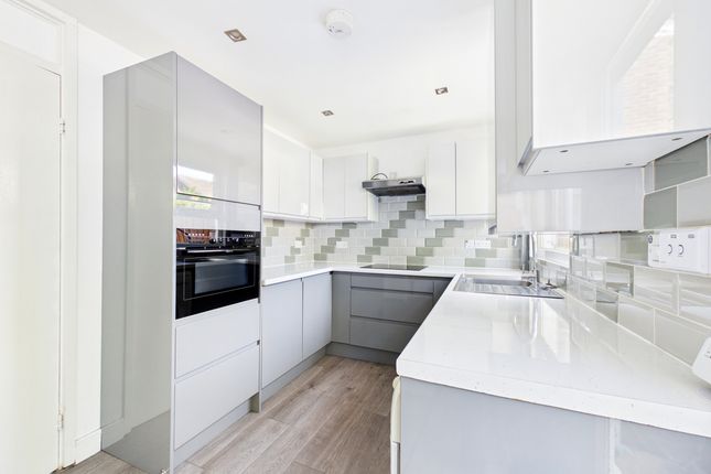 30 The Croft, Marlow photo 4