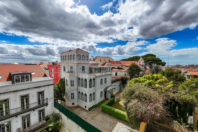 Thumbnail Villa for sale in Rua Da Senhora Do Monte 46, 1170-253 Lisboa, Portugal