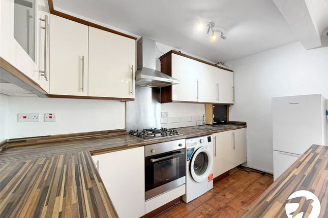 85, Montrose Avenue, Welling photo 5