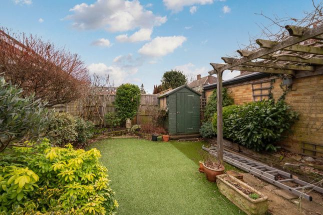 40, Burhill Road, Hersham Village photo 4