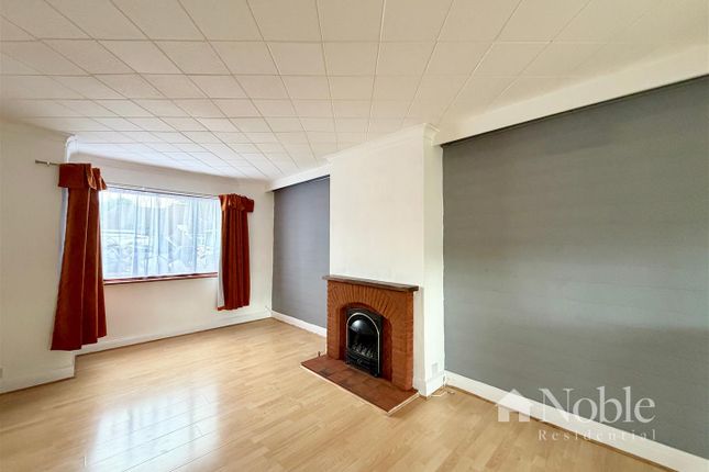 23, Coronation Drive, Hornchurch photo 4
