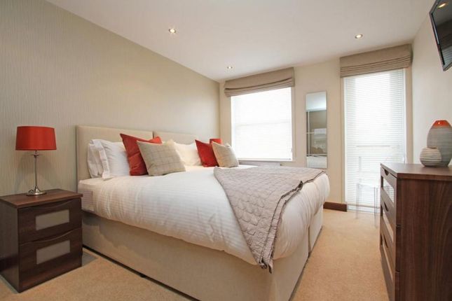 Flat 73 Kingston House South, Ennismore Gardens, London photo 5