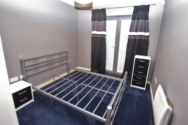 Flat to rent in Quayside Drive, Colchester