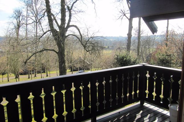 16 Home Wood, Henley Road, Marlow photo 4