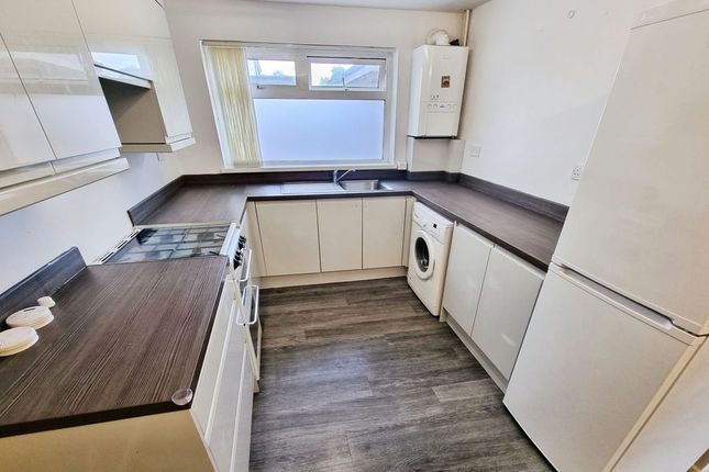 39, Eshott Close, Newcastle Upon Tyne photo 3