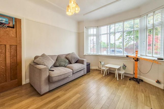 Broxton Avenue, Prenton photo 4