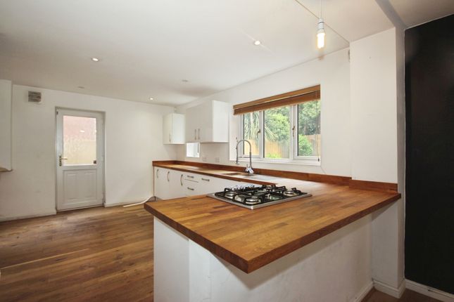 9, Lilacvale Way, West Midlands photo 2