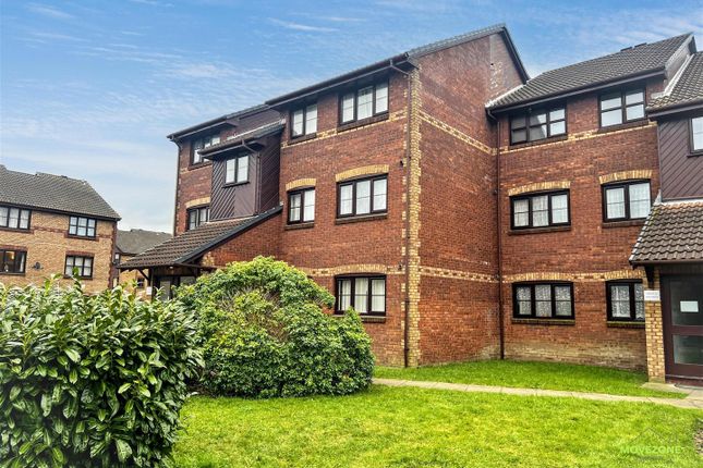 Lowry Crescent, Mitcham photo 2