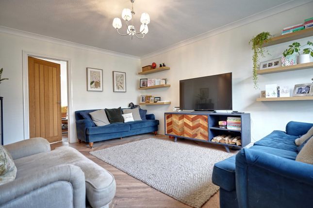 66, Wychford Drive, Sawbridgeworth photo 4