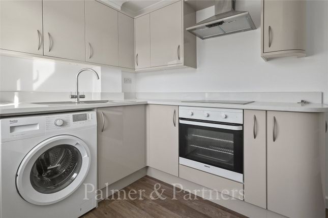 6 Woburn Court,, New Writtle Street, Essex photo 2