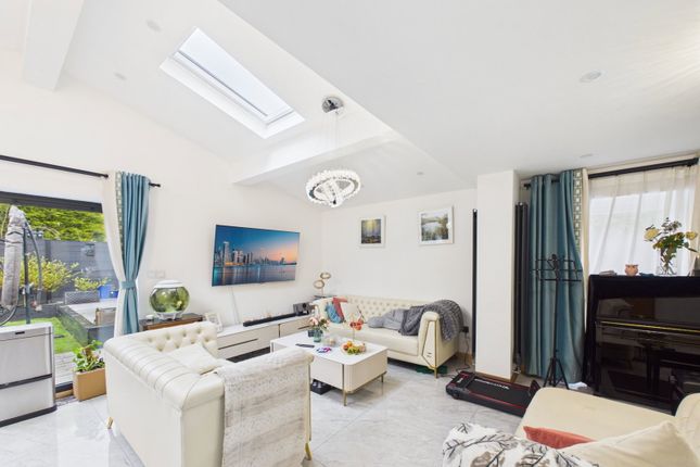 20, Carville Grove, Wigan photo 4