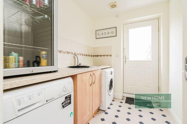 6, Sage Grove, Brighouse photo 4