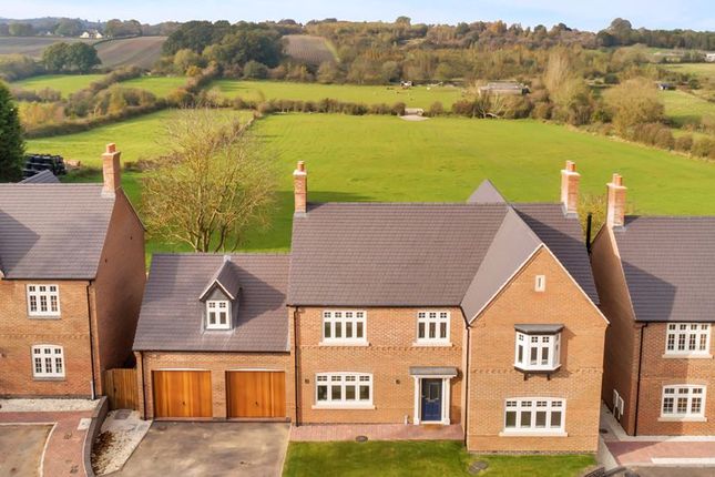 Clyde court thringstone sale