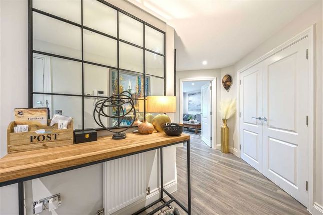 Flat 5, Millwood House, 42, Hampton Road, Teddington photo 3