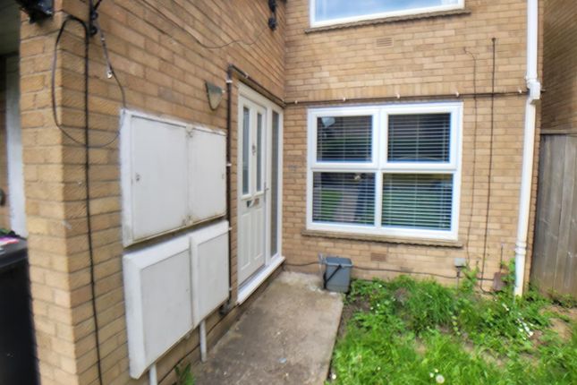 Thumbnail Flat to rent in North Street, Stanground, Peterborough