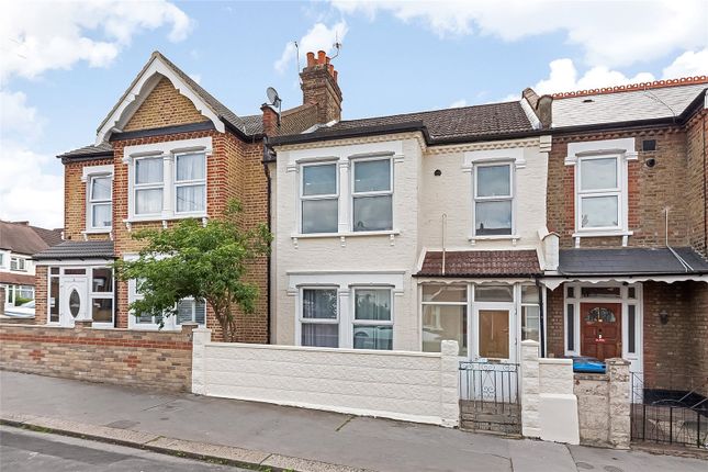 2-bed flat on 3b, Milner Road, Thornton Heath, £285,000