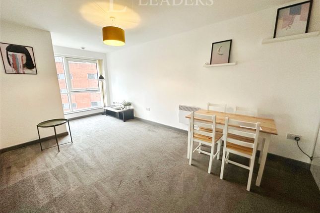 Flat 123, The Round House,, Gunwharf Quays, Hampshire photo 4