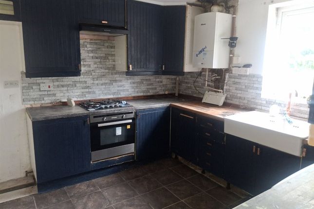 Heywood Road, CINDERFORD photo 2