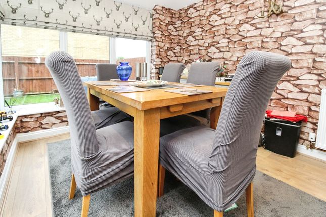 6, Falkland Place, Southam photo 3