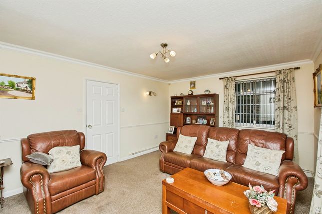 25, Lawrence Avenue, Derby photo 4