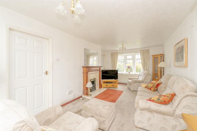 31, Landor Crescent, Rugeley photo 2