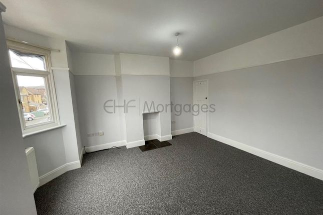 Maisonette to rent in Alma Drive, Chelmsford