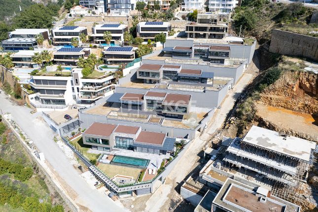 Detached house for sale in Bektaş, Alanya, Antalya, Türkiye