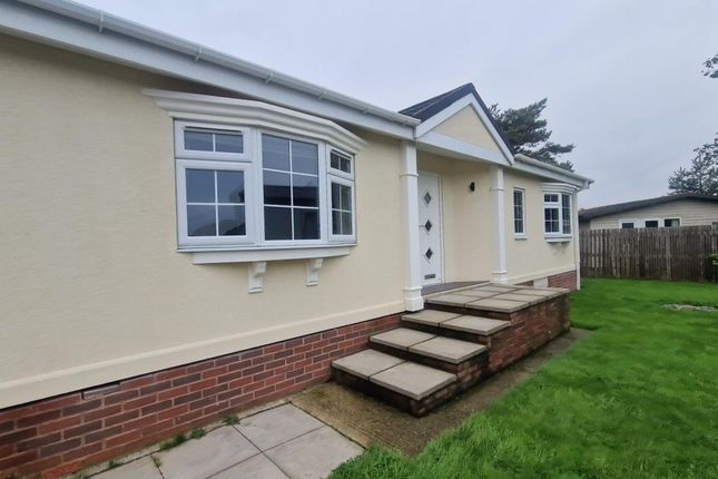 Thumbnail Mobile/park home for sale in Skinburness Drive, Silloth