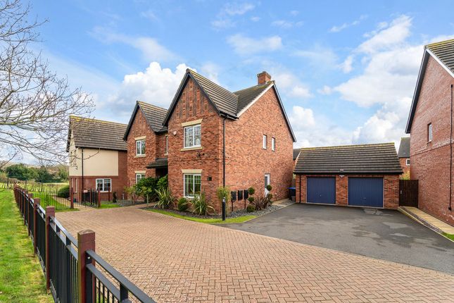 Detached house for sale in Buttercup Drive Daventry, Northamptonshire