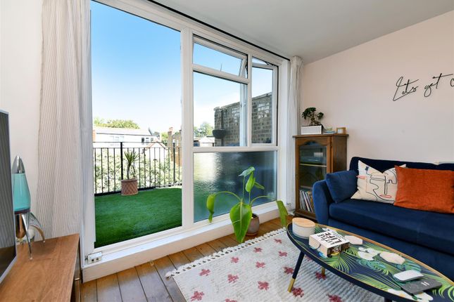 24 Albury, 90, King Charles Road, Surbiton photo 4